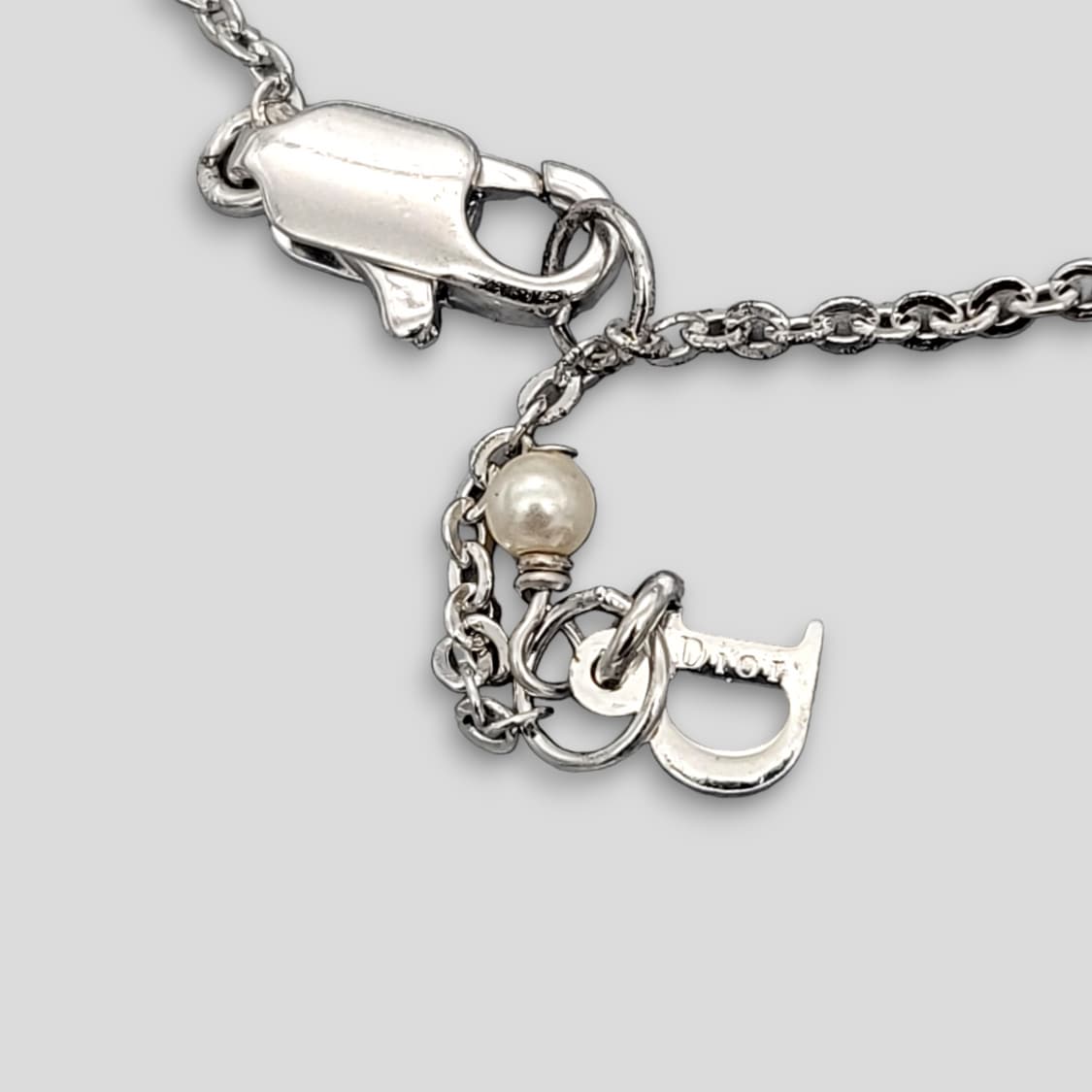 디올 로고하트 진주 참 목걸이 상품이미지8