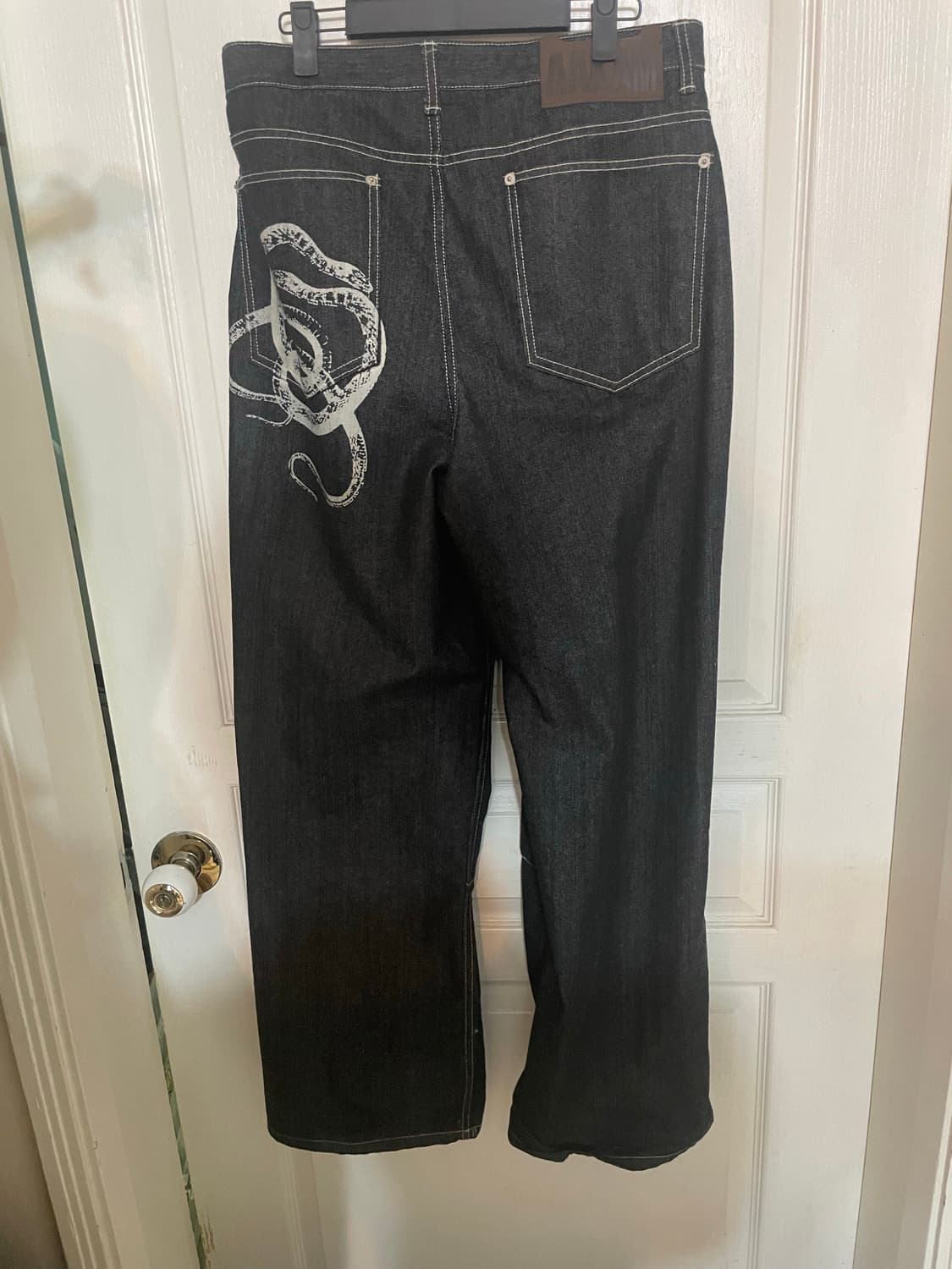 Snake Printed Denim Pants (Black) 상품이미지3