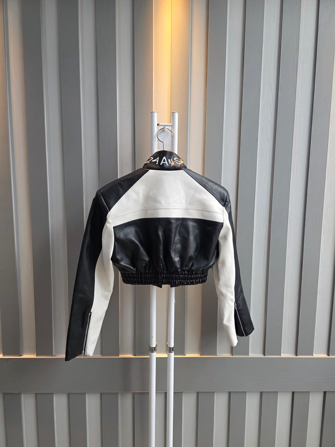 24Ans  크롭레더점퍼  상품이미지7