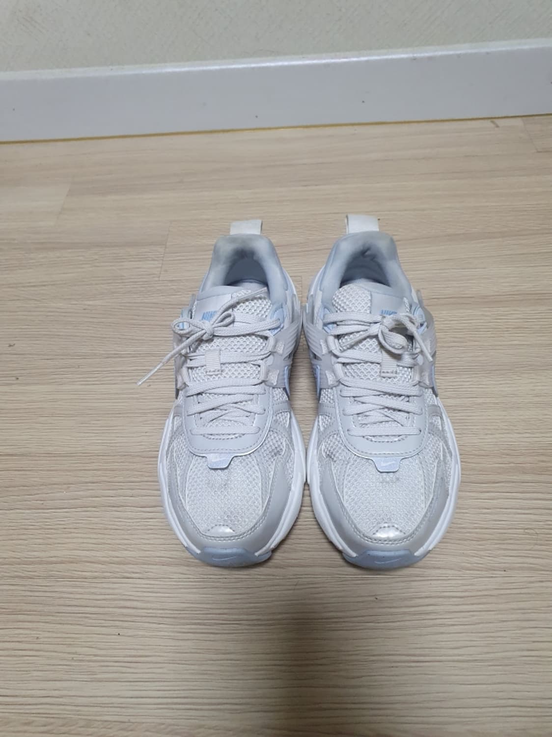 나이키 v2k 런 운동화 230 상품이미지3