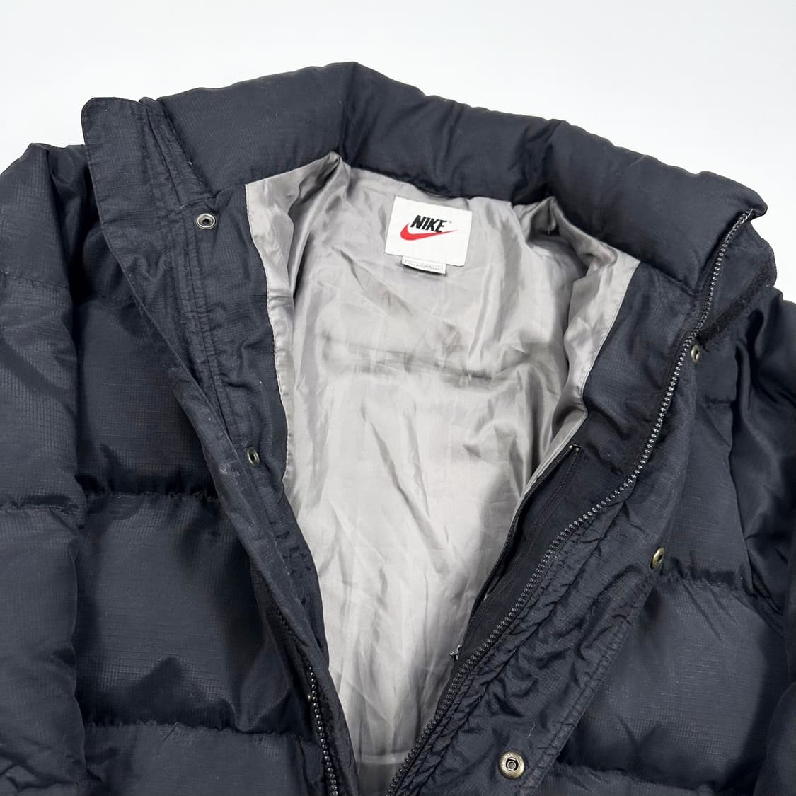 나이키 올드스쿨 립스타 블랙 푸퍼 패딩 점퍼 (실측 XL) 상품이미지6