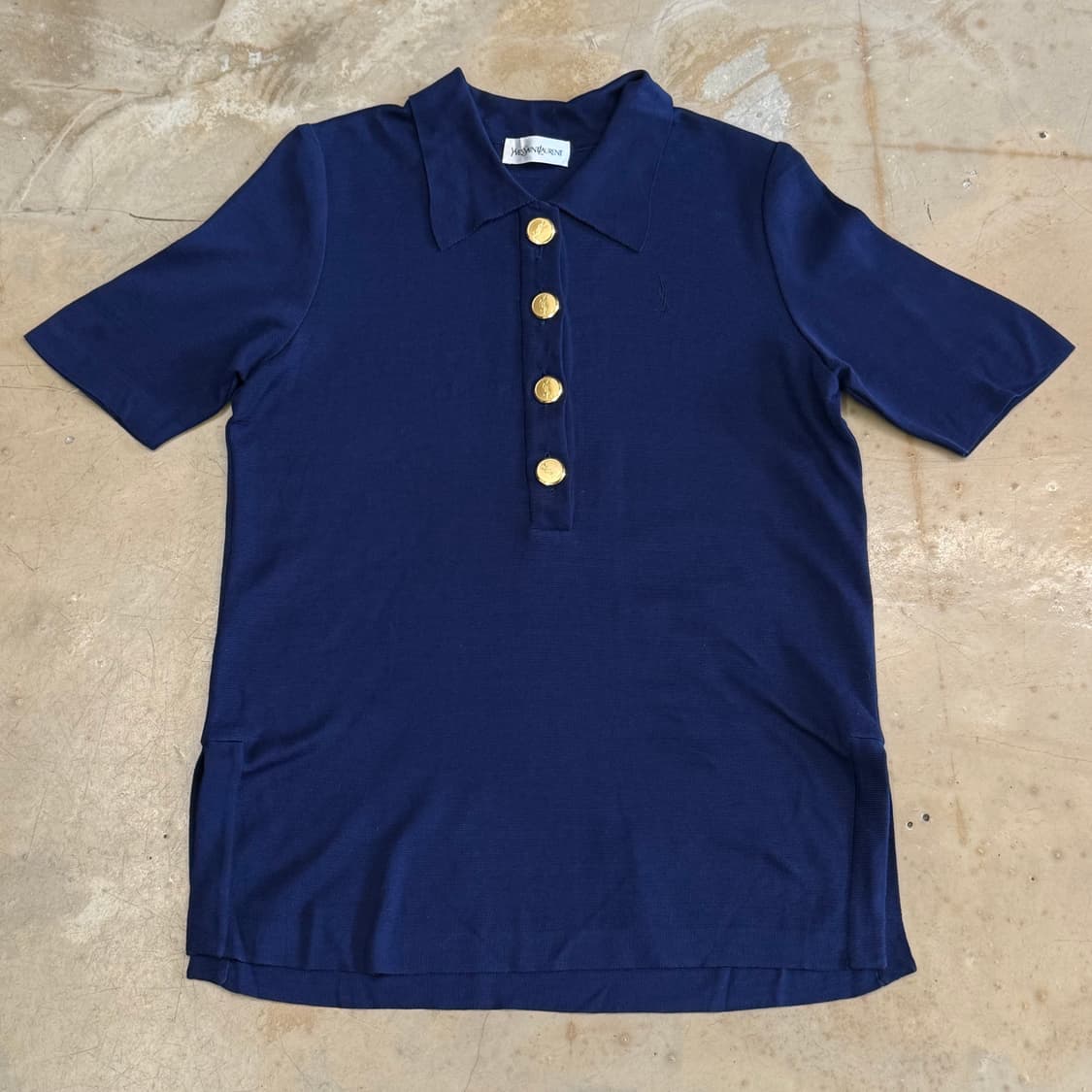 M 입생로랑 골드버튼 네이비 카라 반팔 니트 상품이미지2