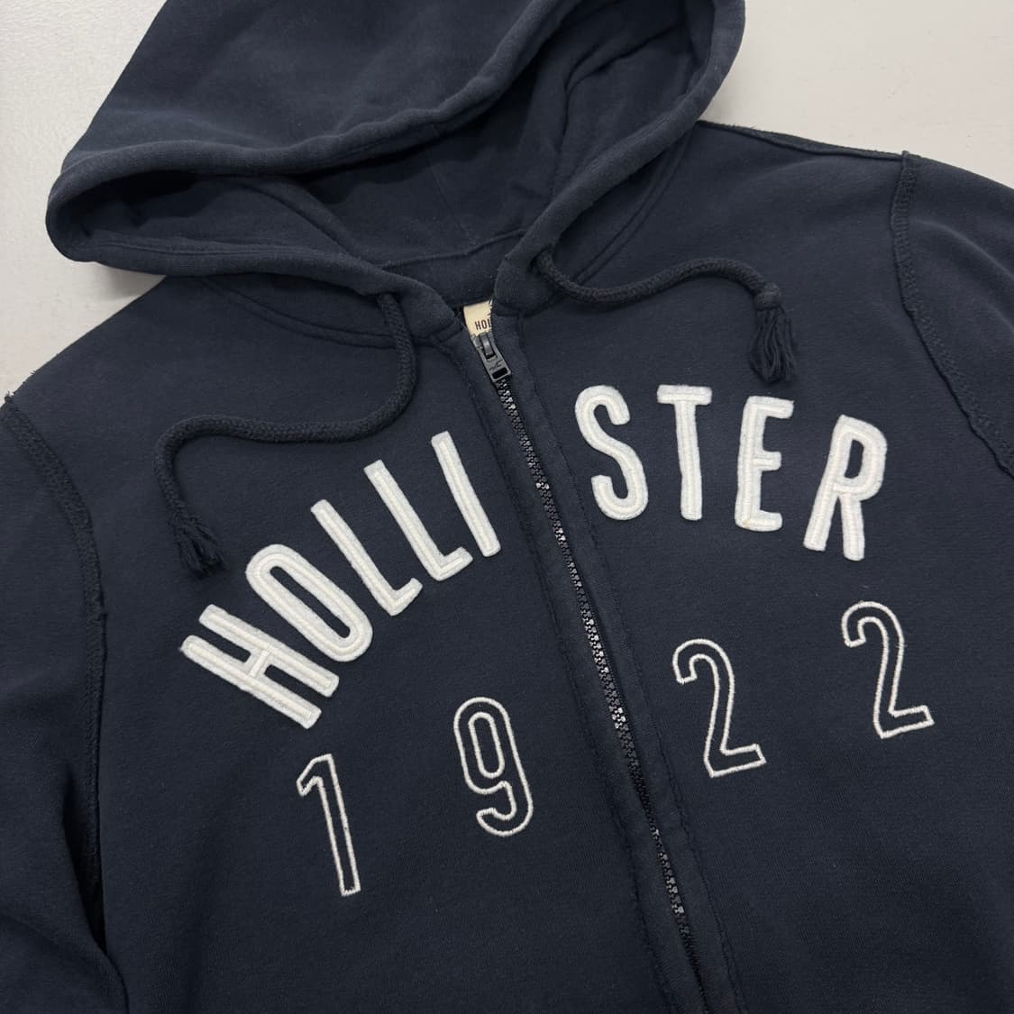 홀리스터 아치로고 후드집업 상품이미지3