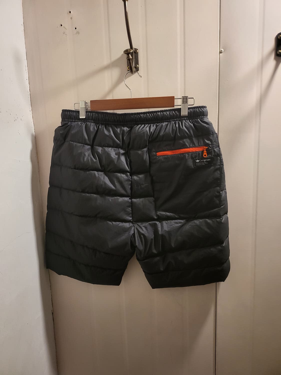 [100]아디다스 패딩 반바지 상품이미지2