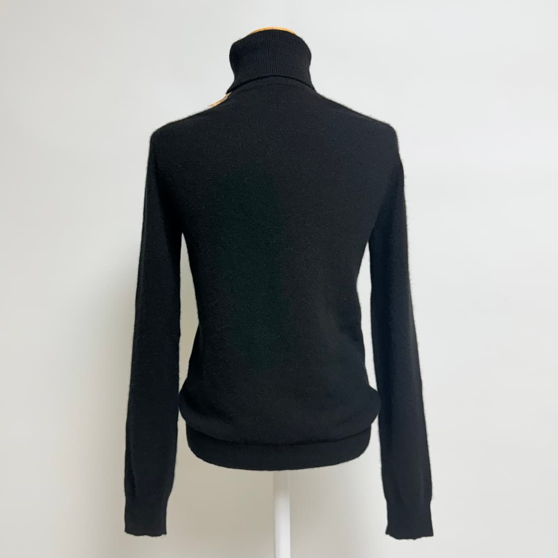 [캐시미어 100%] 유니클로 블랙 목폴라 터틀넥 니트 S 상품이미지3
