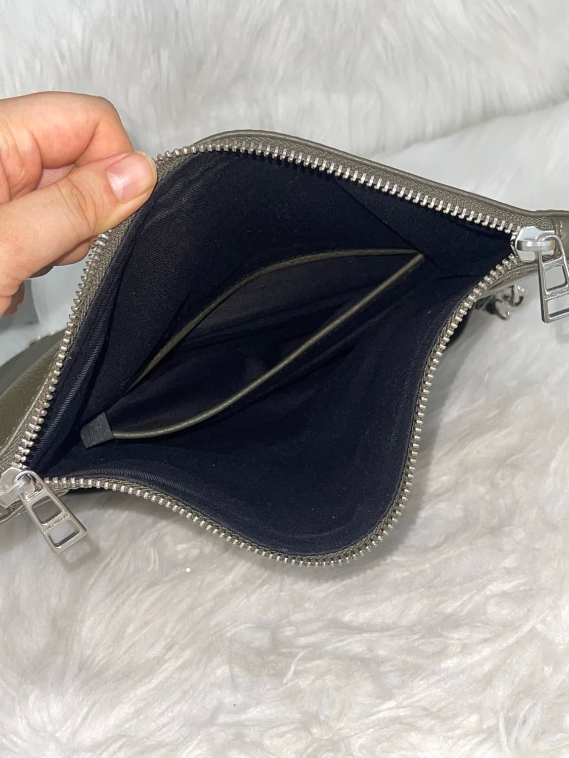 쟈딕앤볼테르 핸드 클러치백 상품이미지5