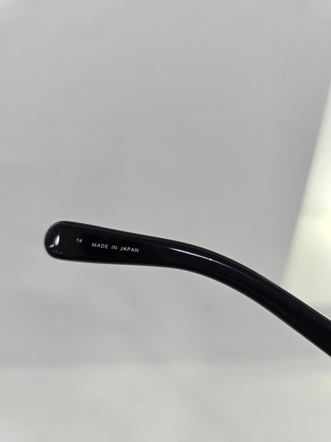 VIKTOR&ROLF 블랙 뿔테 안경 상품이미지7