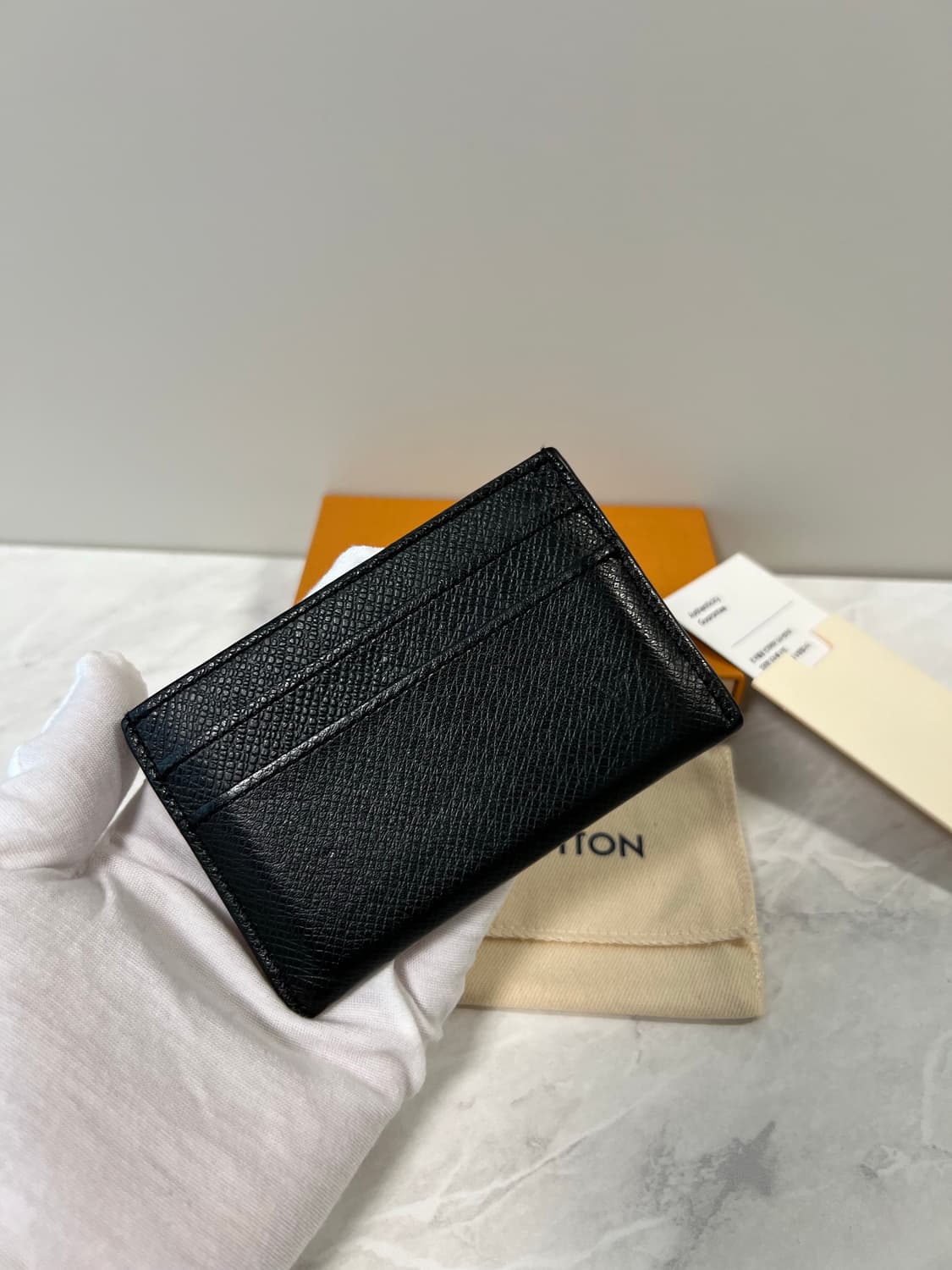 루이비통 타이가 카드지갑 M32730 상품이미지1