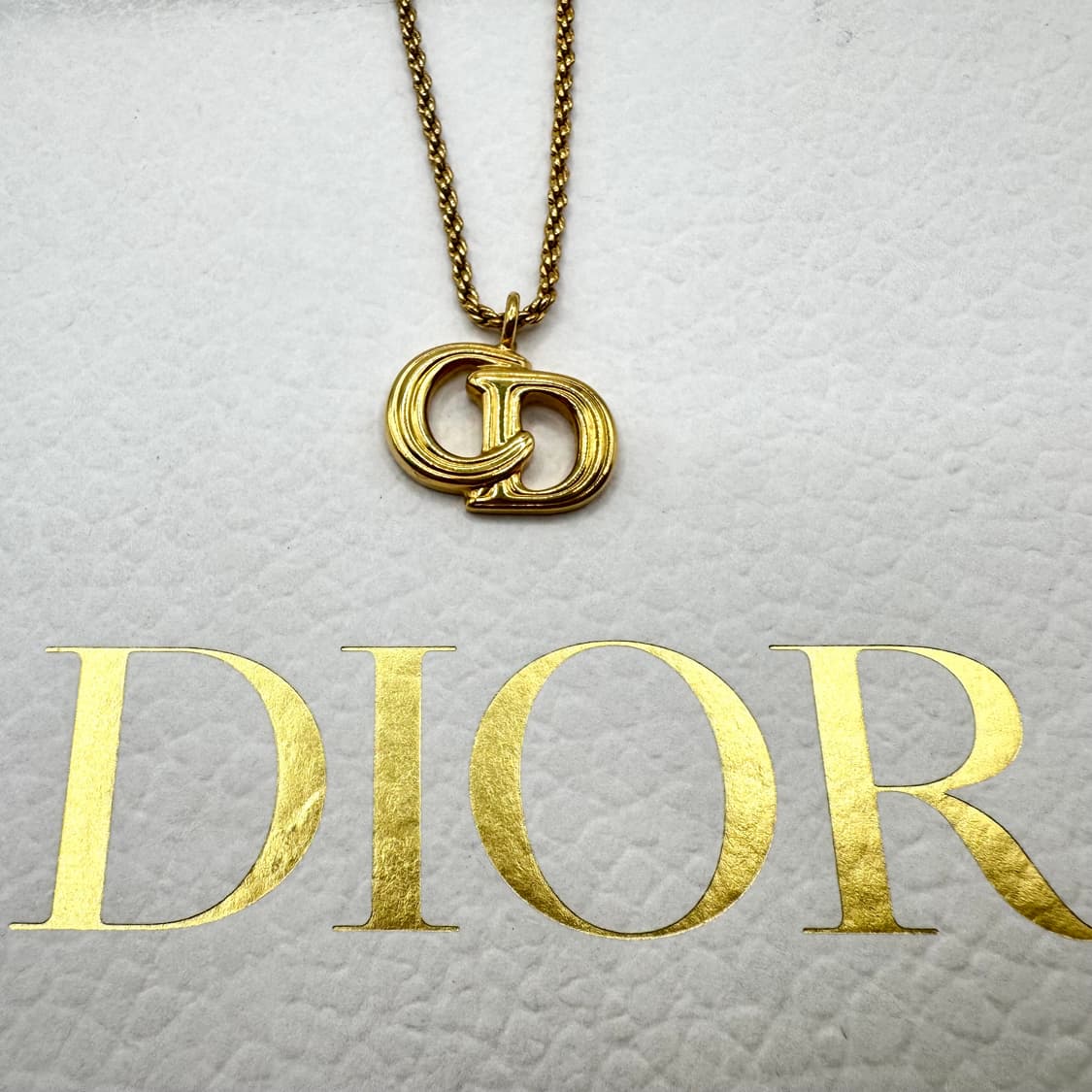 디올 CD 시그니처 펜던트 목걸이 상품이미지1
