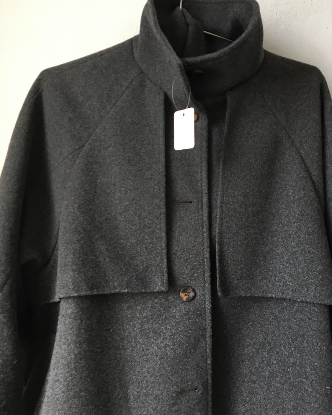 High neck cape silhouette tied coat 상품이미지5