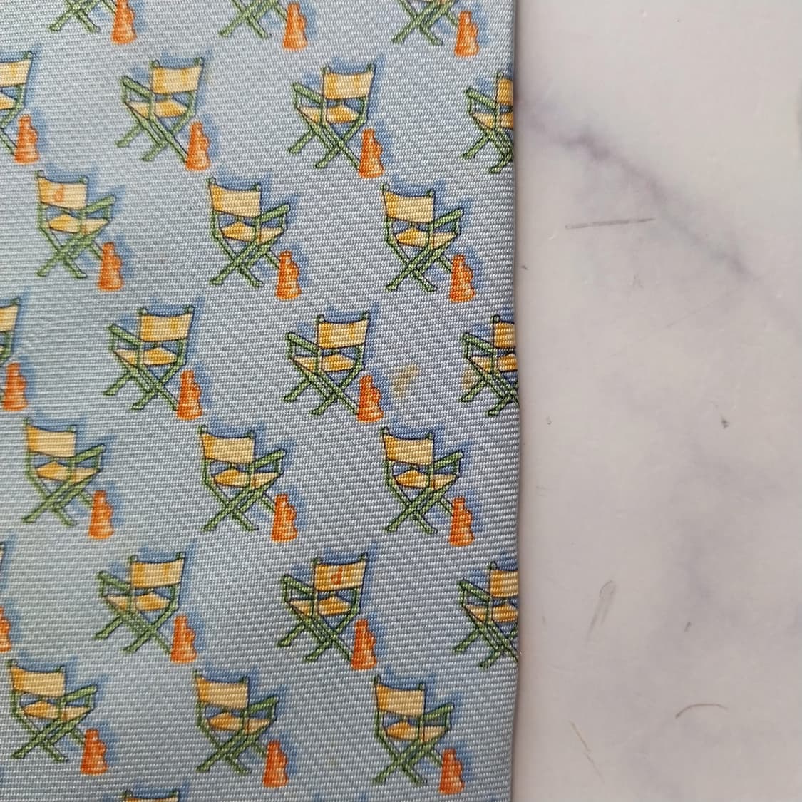 던힐 실크 하늘색 체어 모티브 넥타이 9.3cm B등급 K2334
 상품이미지8