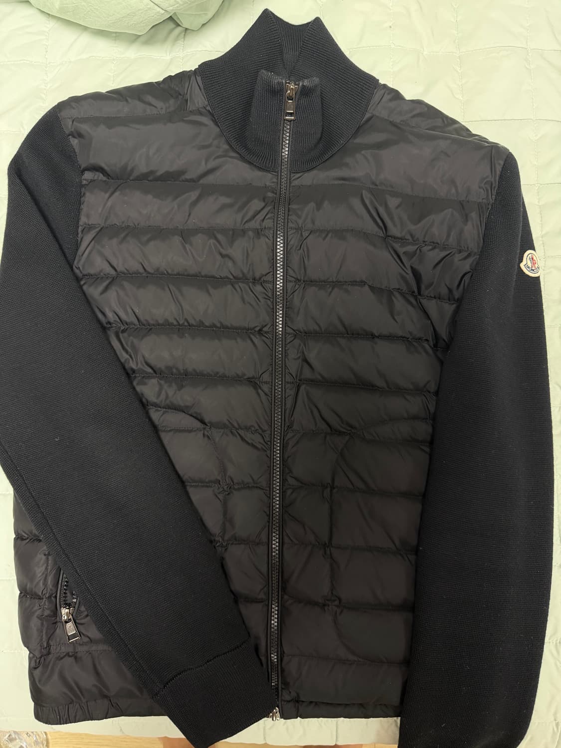 백화점판 몽클레어 김현우 블랙 니트패딩 L 상품이미지1