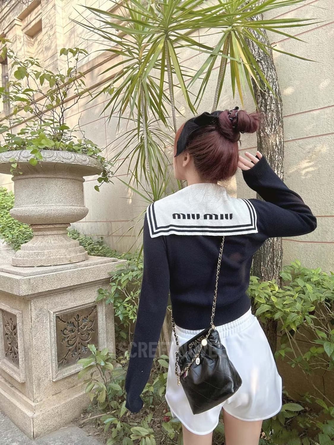 샤넬 22 스몰 체인 쥬얼리 버킷백  상품이미지3