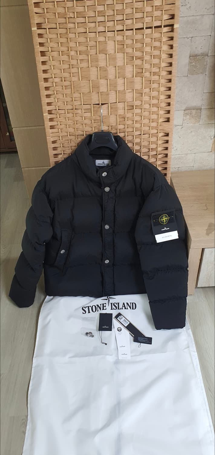 스톤아일랜드 크링클랩스 25fw 패딩 XL 새상품급 정품(한글텍O) 상품이미지1