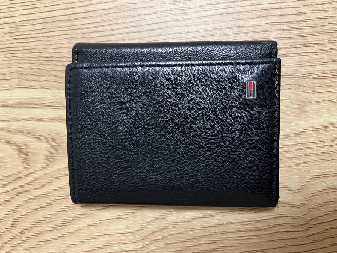 타미힐피거지갑 상품이미지1