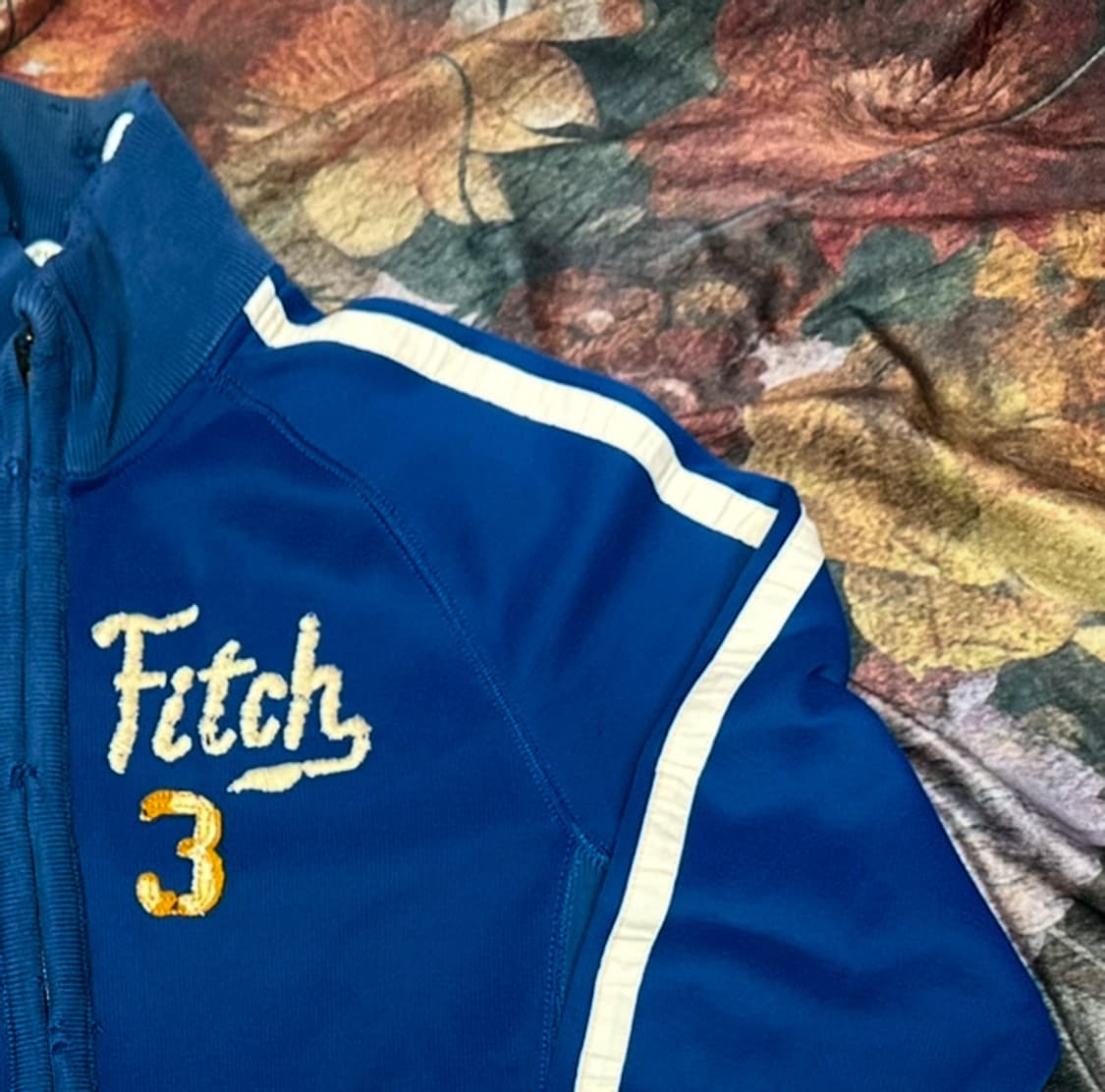 아베크롬비 타이트핏 화이트 사이드라인 블루트랙탑져지 M 상품이미지2