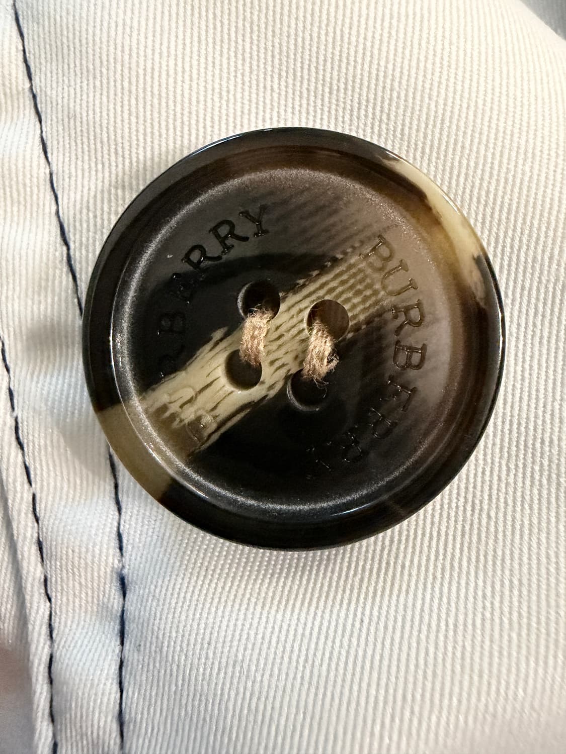 버버리 그라데이션 트렌치코트 상품이미지5