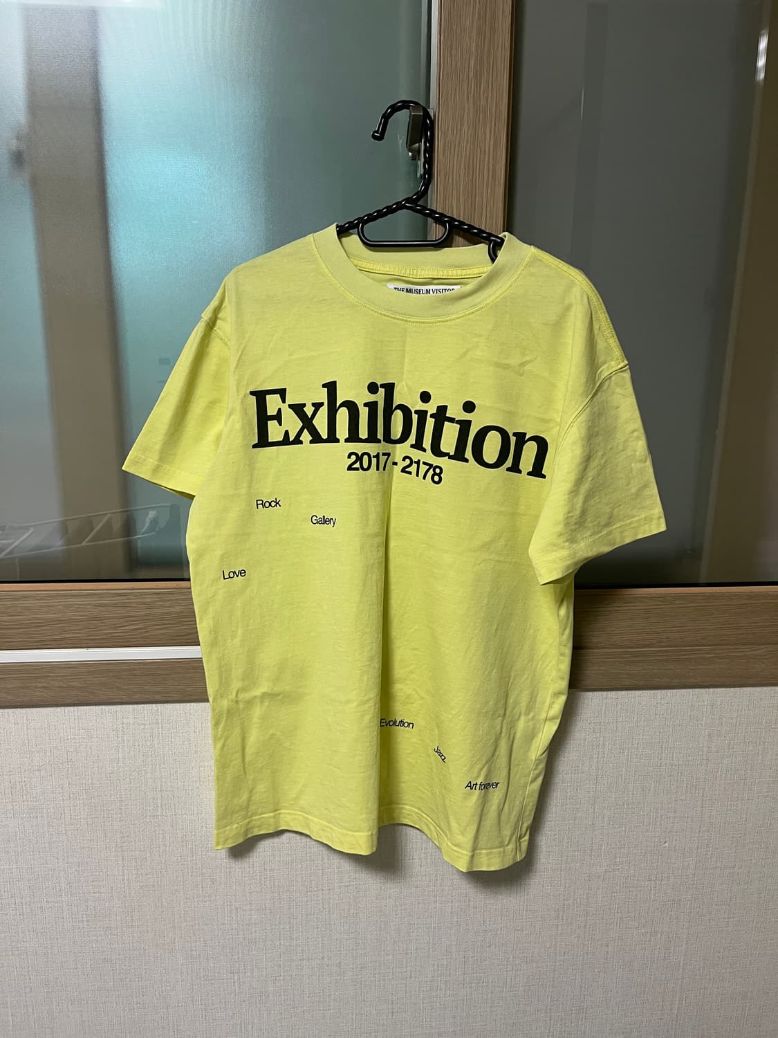 더뮤지엄비지터 EXHIBITION GRAPHIC T-SHIRTS S 상품이미지3