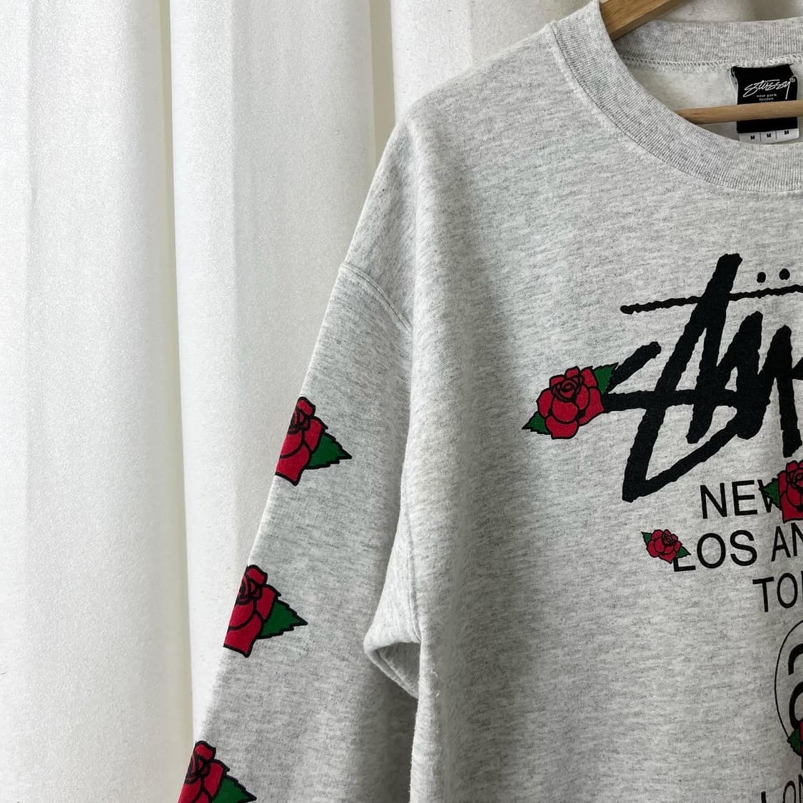 스투시 그레이 플라워 라운드 맨투맨 상품이미지3