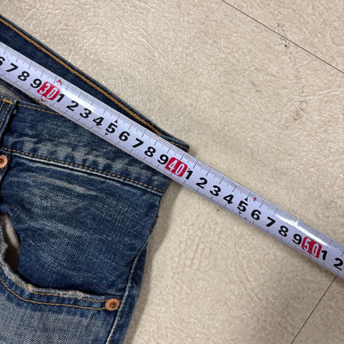 리바이스 501 워싱 데미지 데님 팬츠 상품이미지5