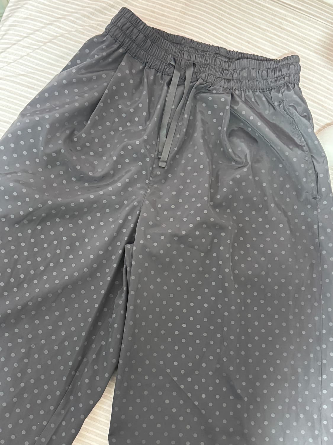 엔조블루스 도트 투웨이 밴딩 팬츠 차콜 상품이미지6