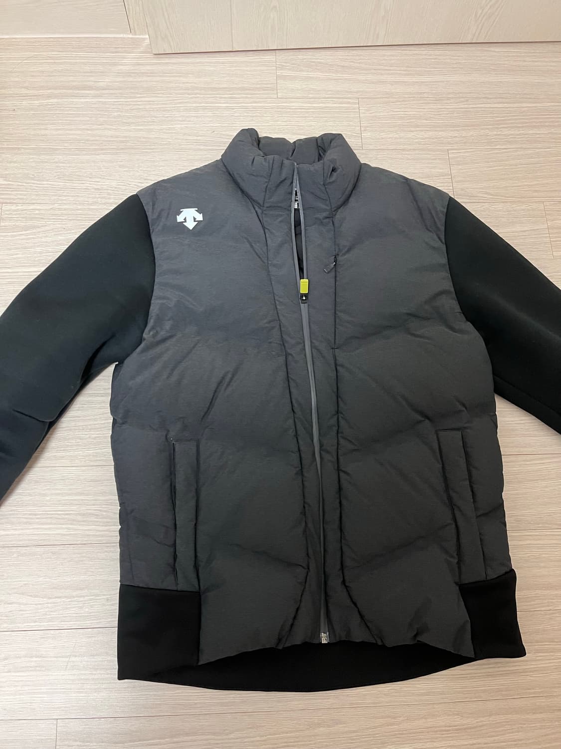 데상트 상품이미지1