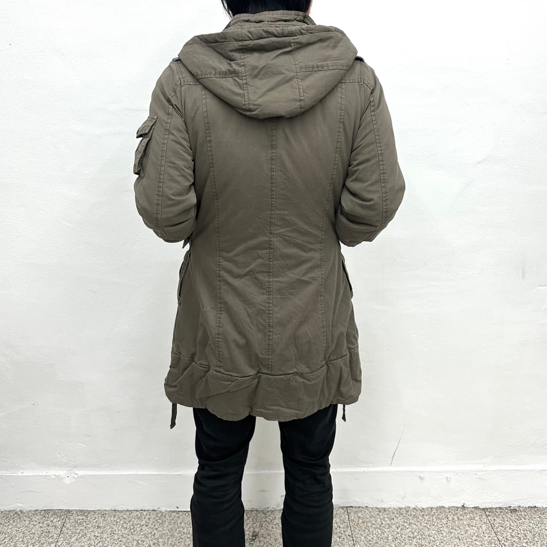 Khaki buckle detail hood jacket 상품이미지3