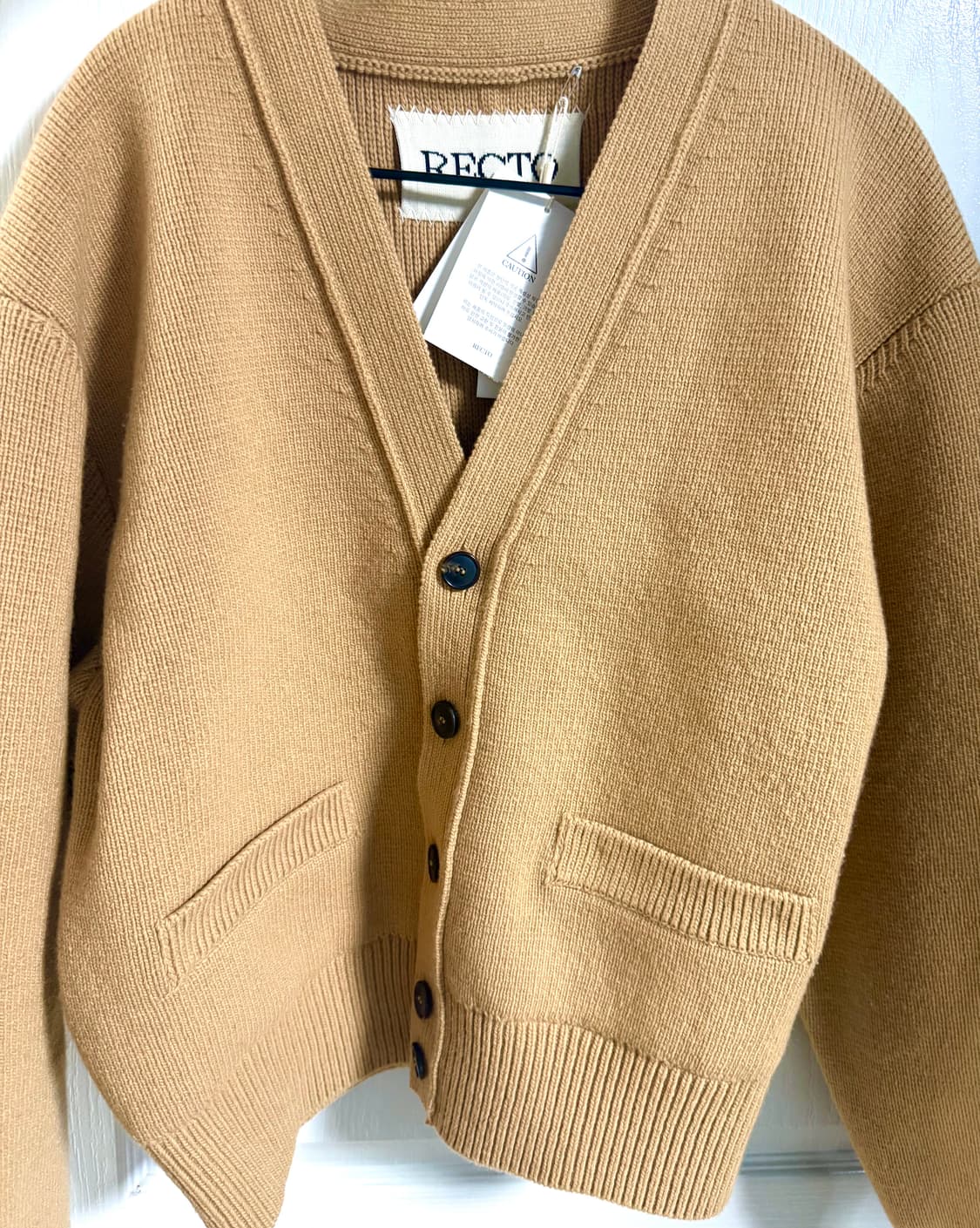 새상품) 렉토 가디건 베이지 S (변우석 착용) 상품이미지1