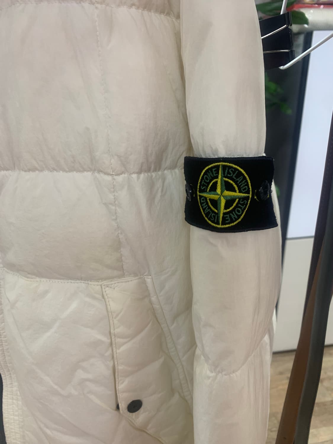스톤아일랜드 화이트 패딩 상품이미지3