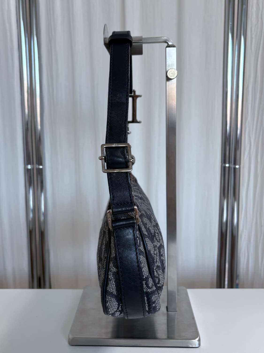 디올 디링 오블리크 숄더백 상품이미지3