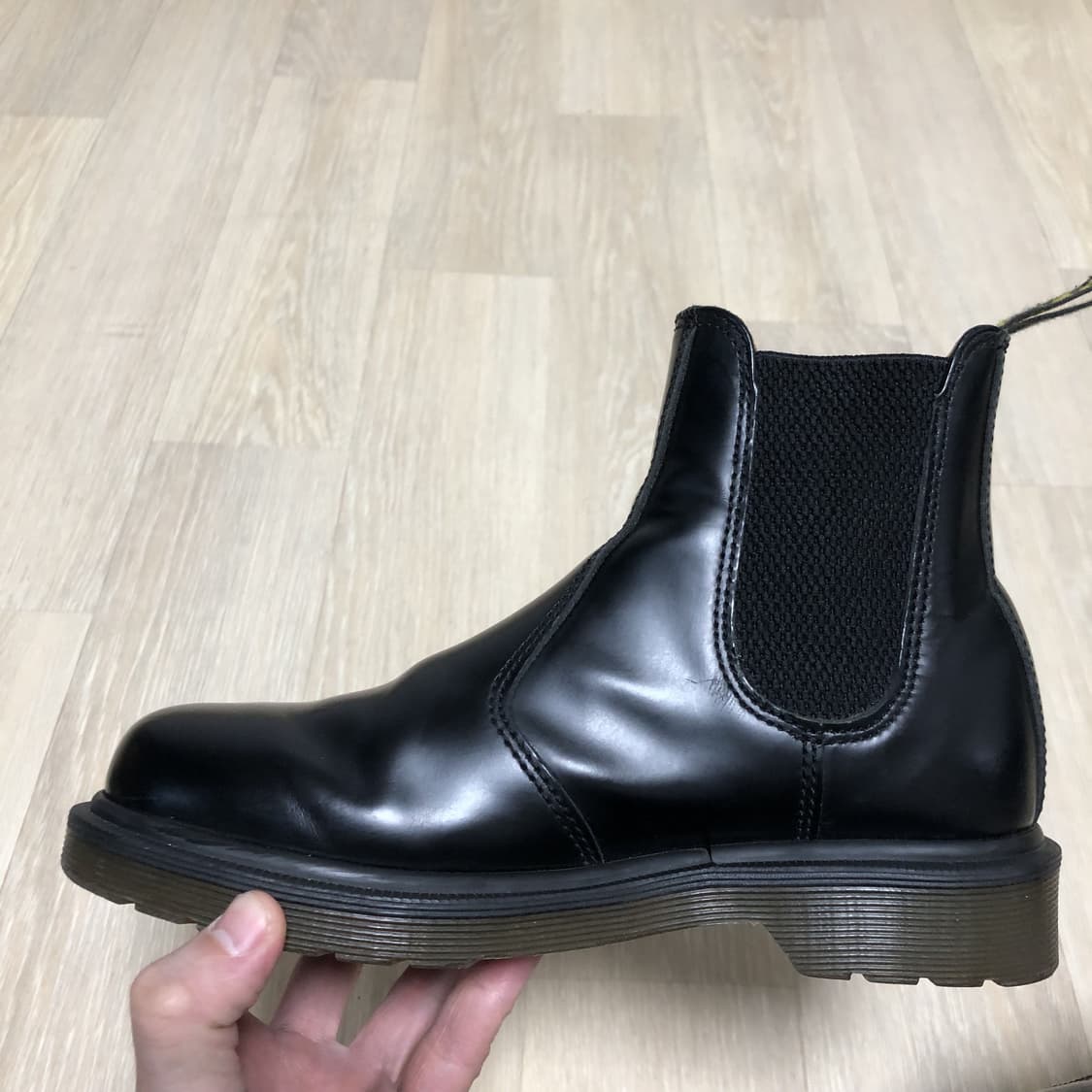 (220) 닥터마틴 Dr.martens 2976 첼시부츠 스무스 블랙 상품이미지5