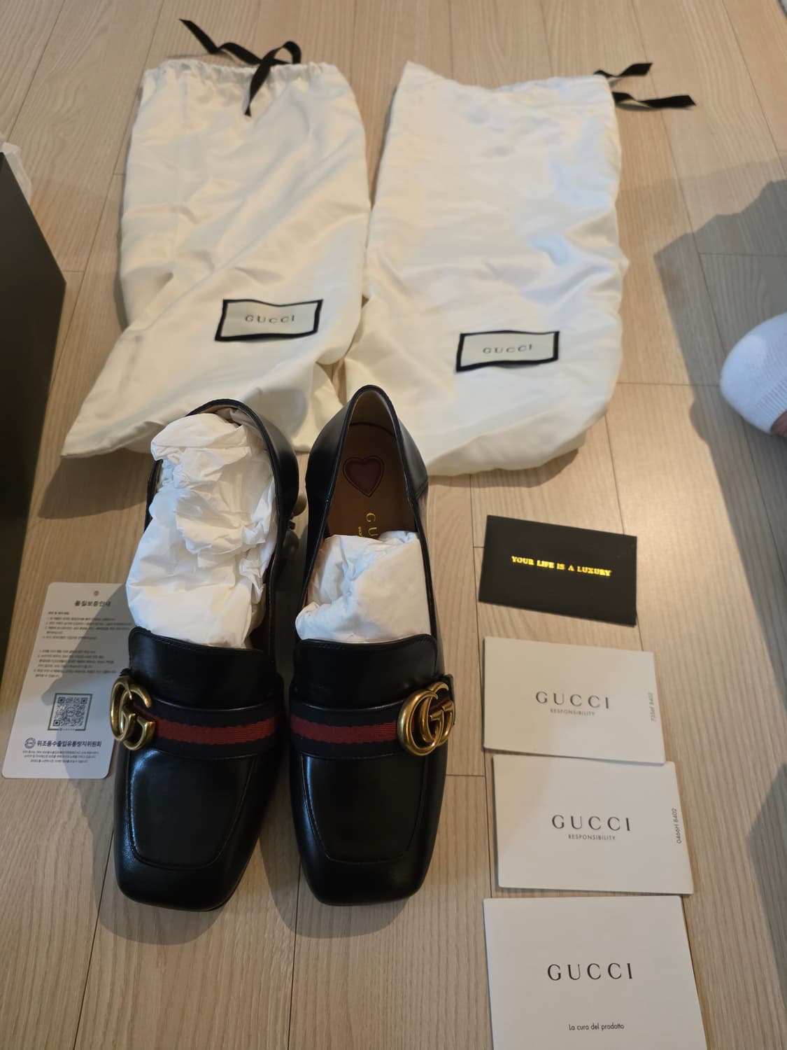 구찌 마몬트 진주 로퍼 블랙 36.5 상품이미지4