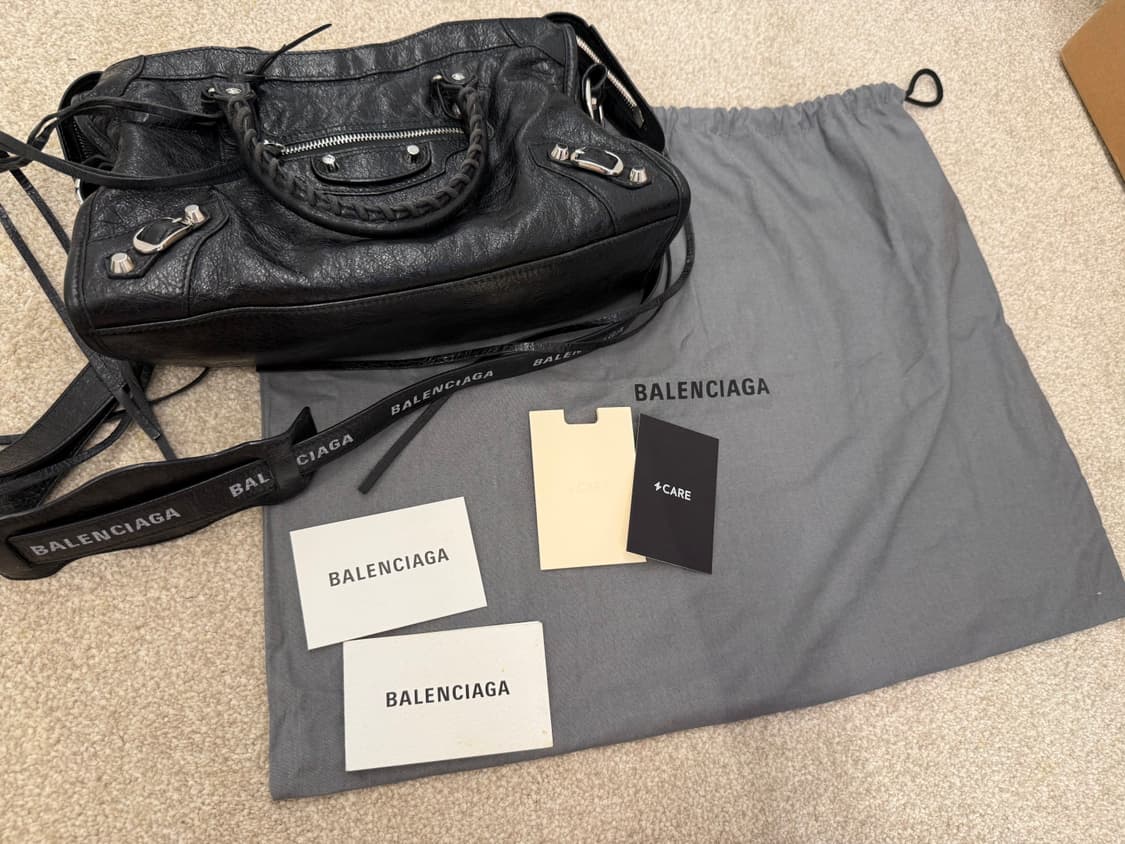 발렌시아가 시티 모터백 블랙 스몰 은장 상품이미지10