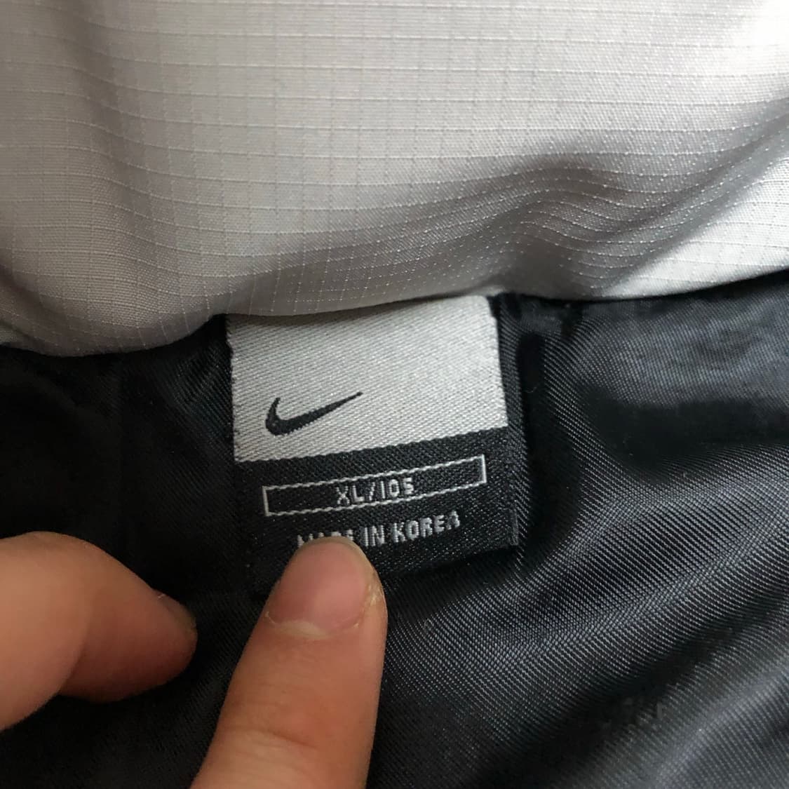 나이키 패딩 뉴챔프 희귀 대장 자켓 실버 상품이미지4