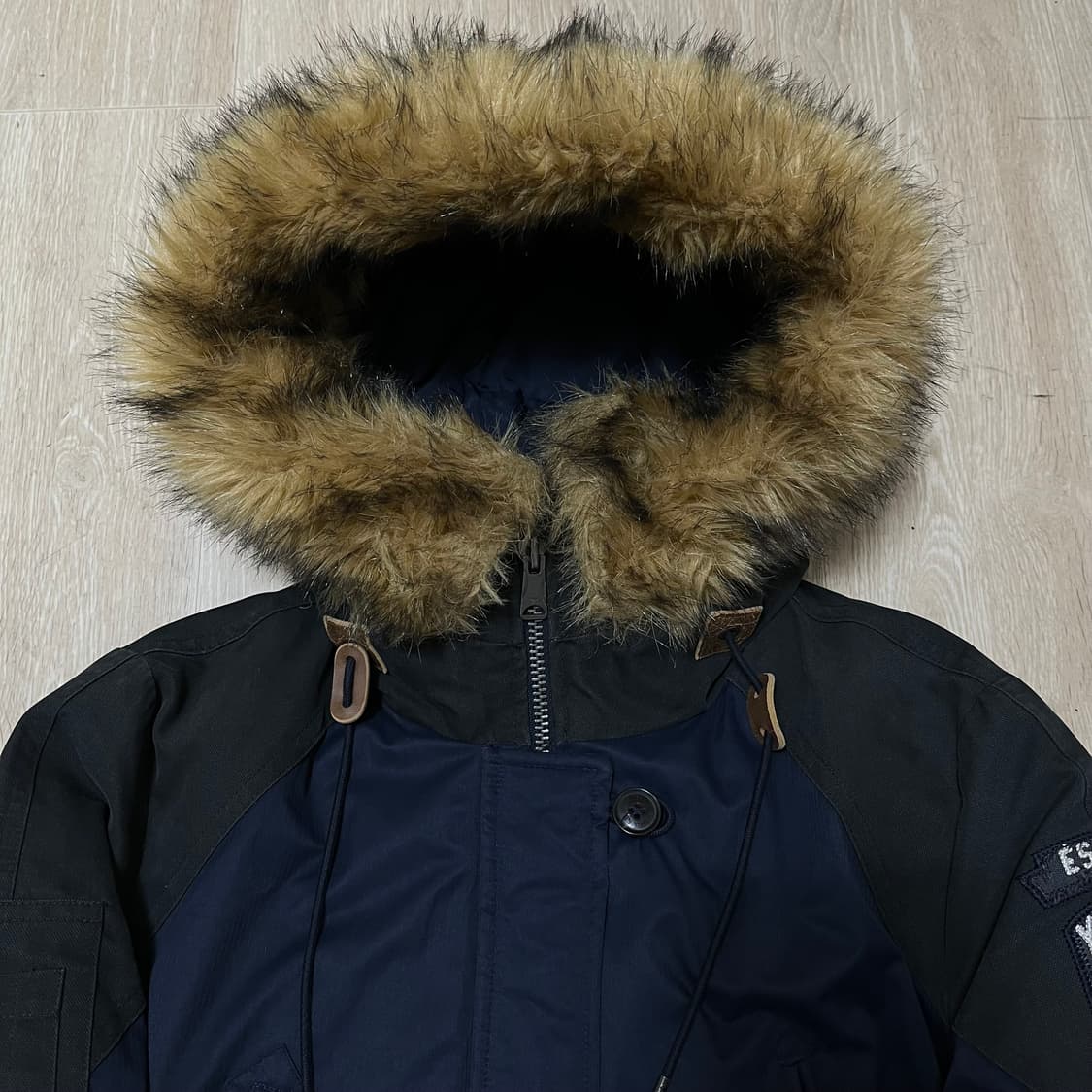 MLB 여성 구스다운 와펜 퍼후드 야상 패딩 XS/85 상품이미지2