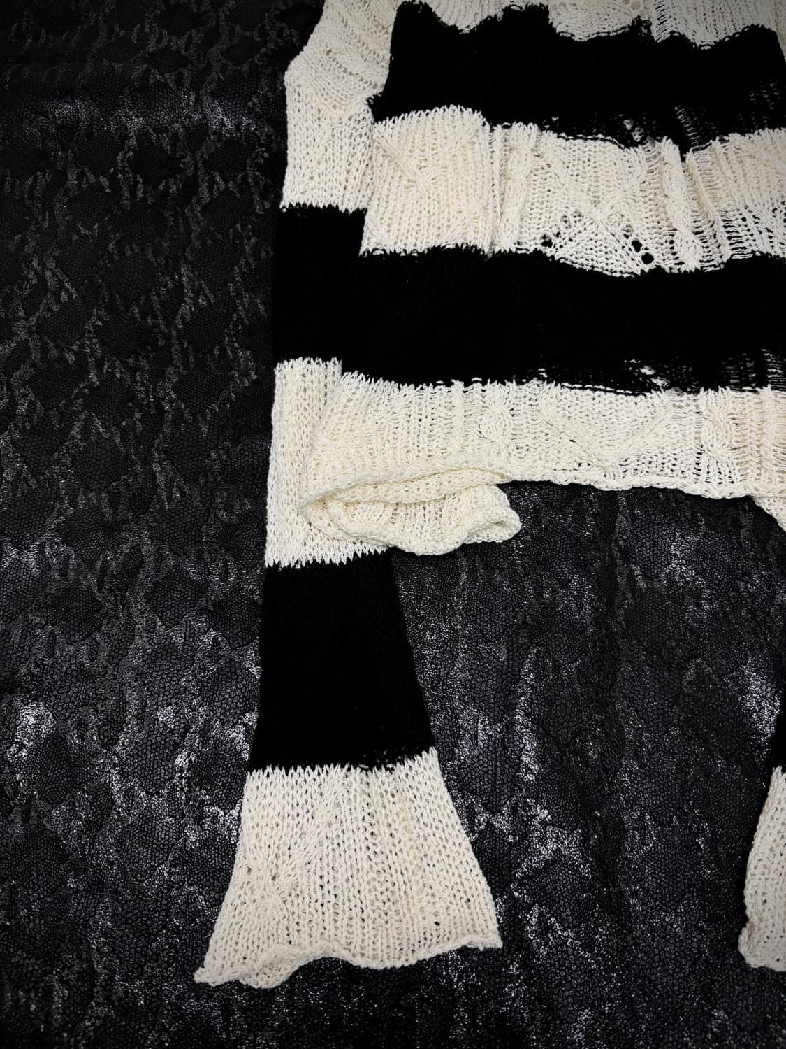 “Vintage” 00’s Off-Shoulder Stripe Knit  상품이미지2