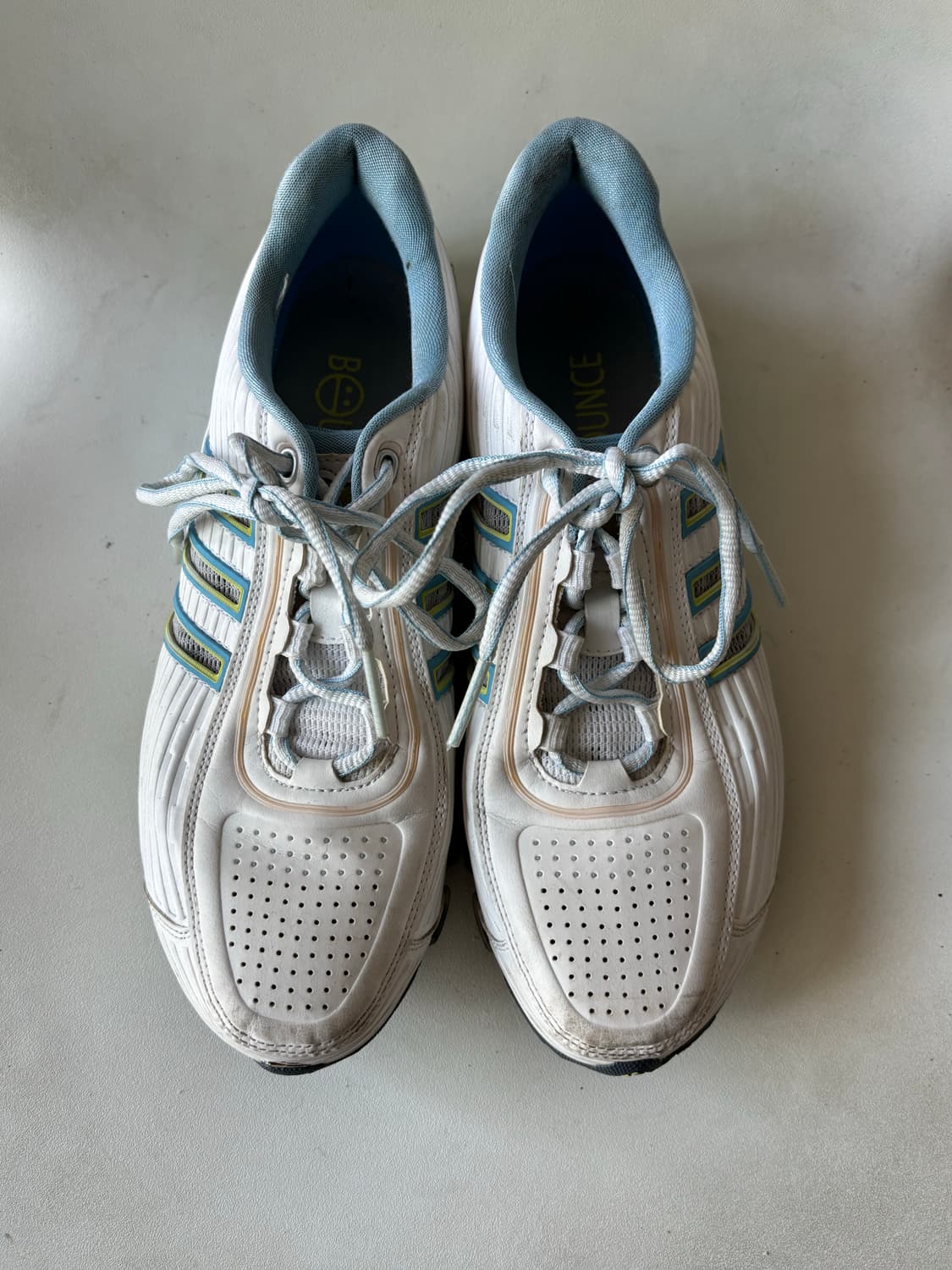 아디다스 바운스 런닝화 235size 상품이미지2