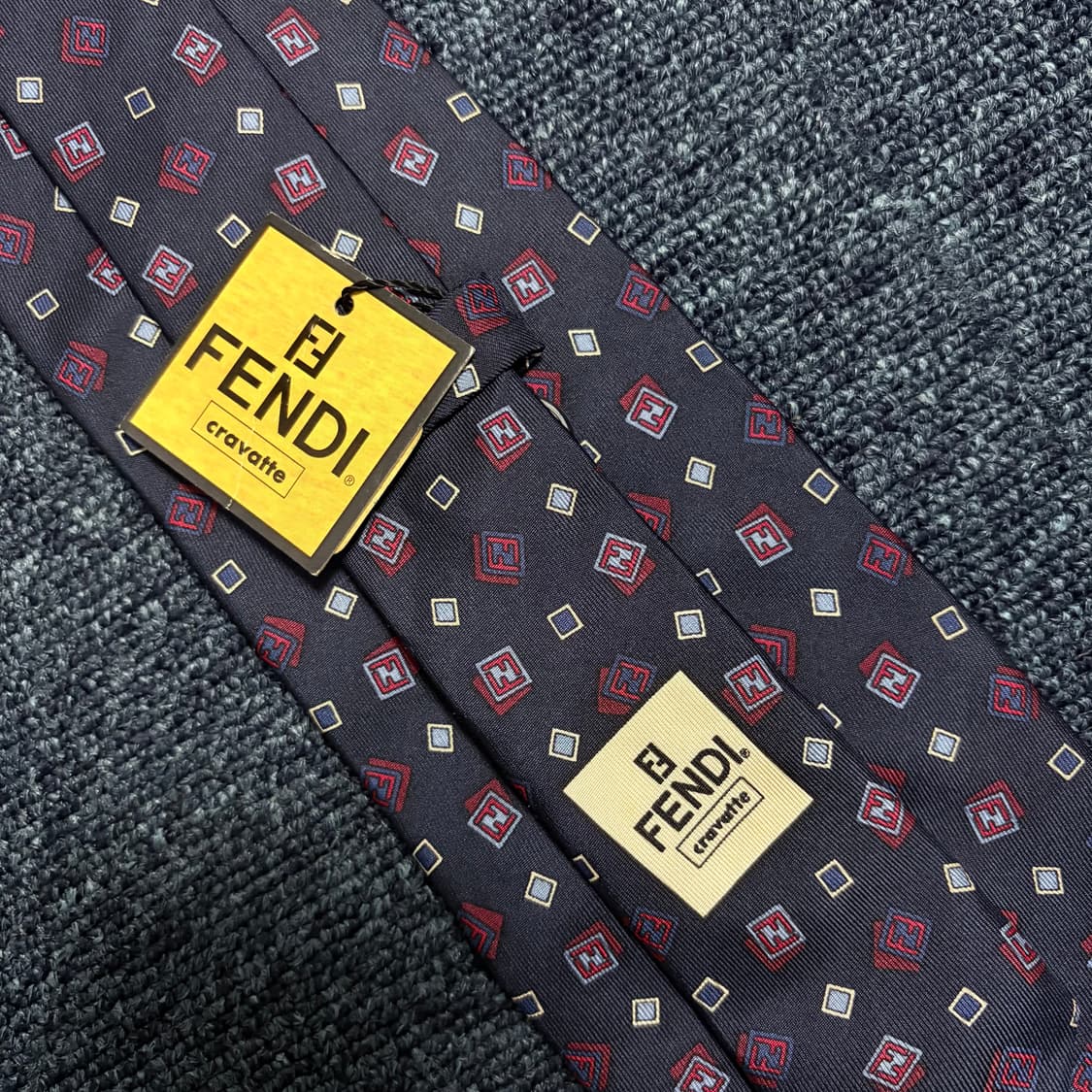 펜디 넥타이 새상품 상품이미지4