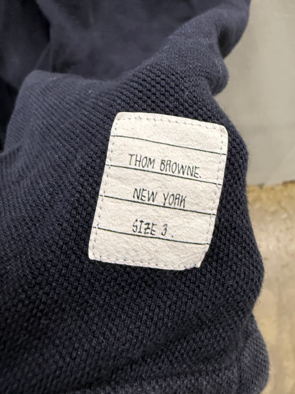 톰브라운 정품 백삼선 스트라이프 카라티 3 상품이미지6