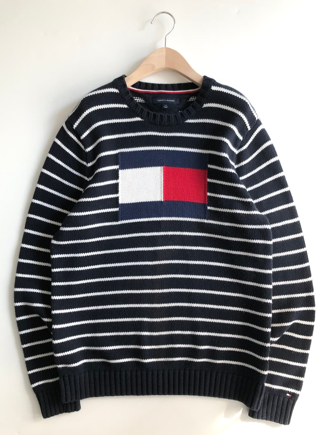 TOMMY HILFIGER 타미힐피거 빅로고 블랙 스프라이프 니트 상품이미지4