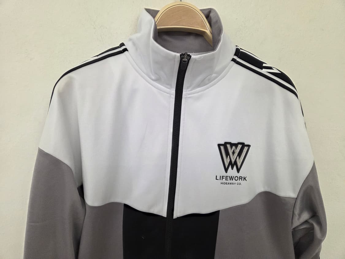 라이프워크 그레이/화이트 배색 트랙탑 L 상품이미지2
