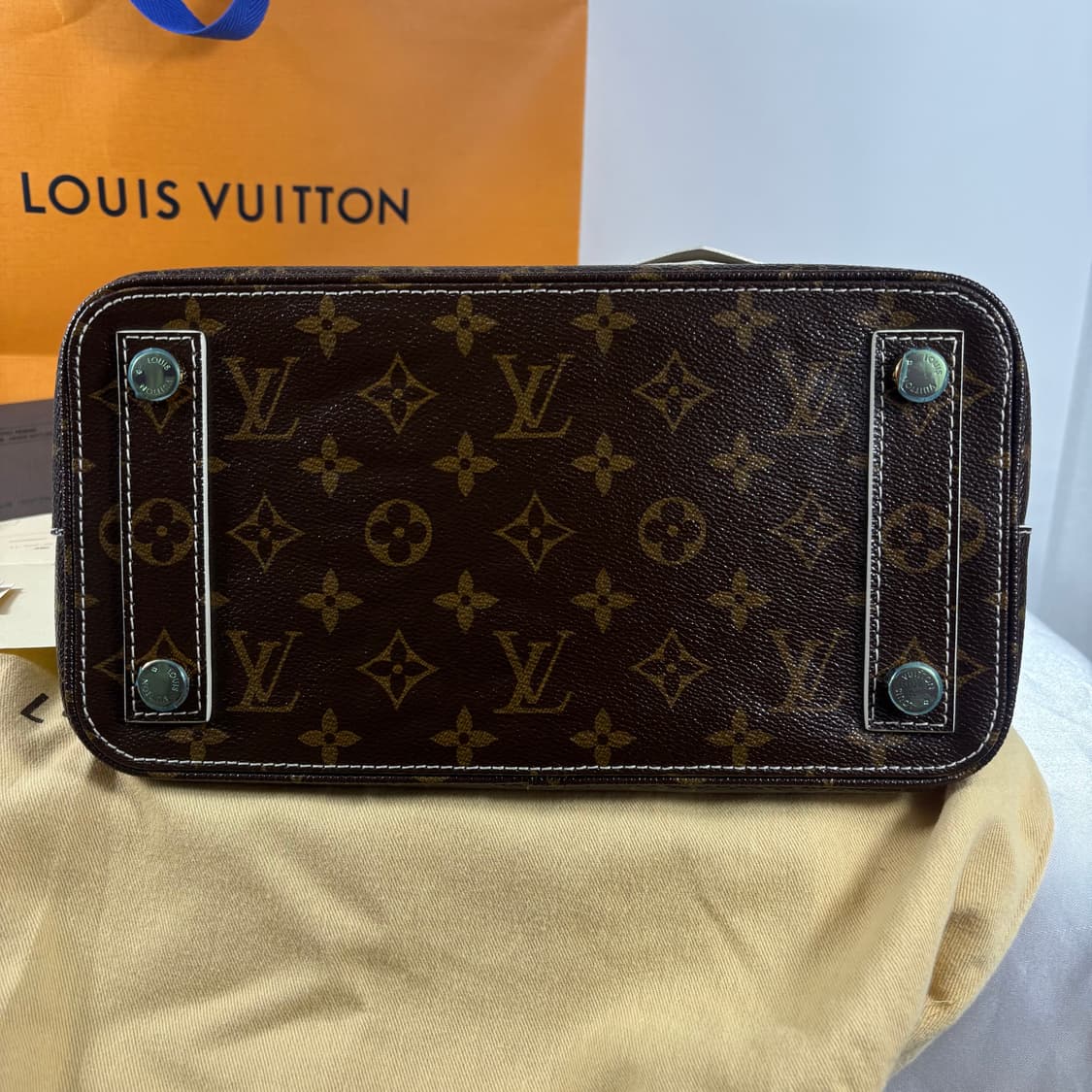 (새상품,정품)루이비통 페티쉬 락킷 M40597 상품이미지7