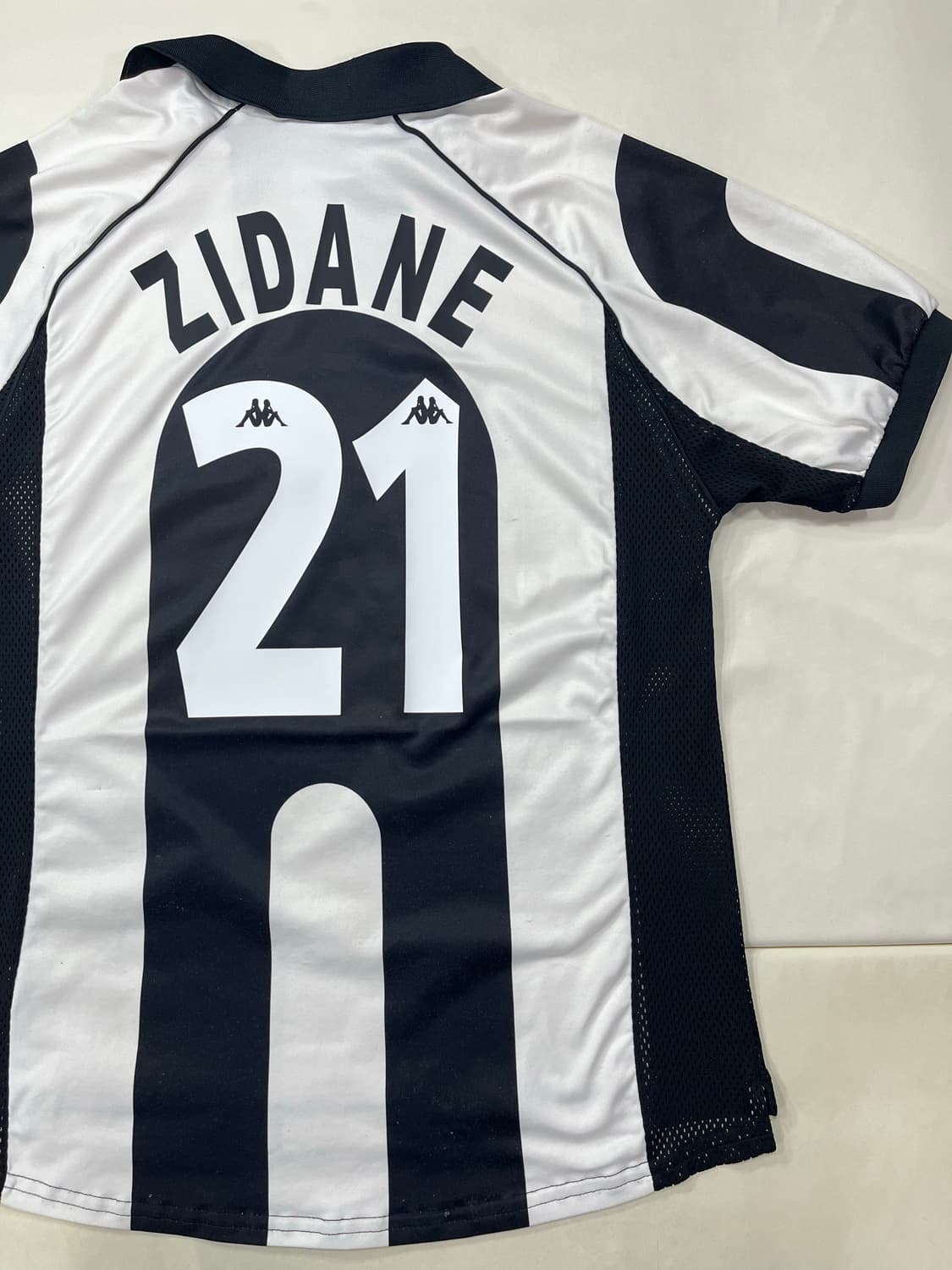 카파 97-98 유벤투스 FC 홈 지네딘 지단 상품이미지6