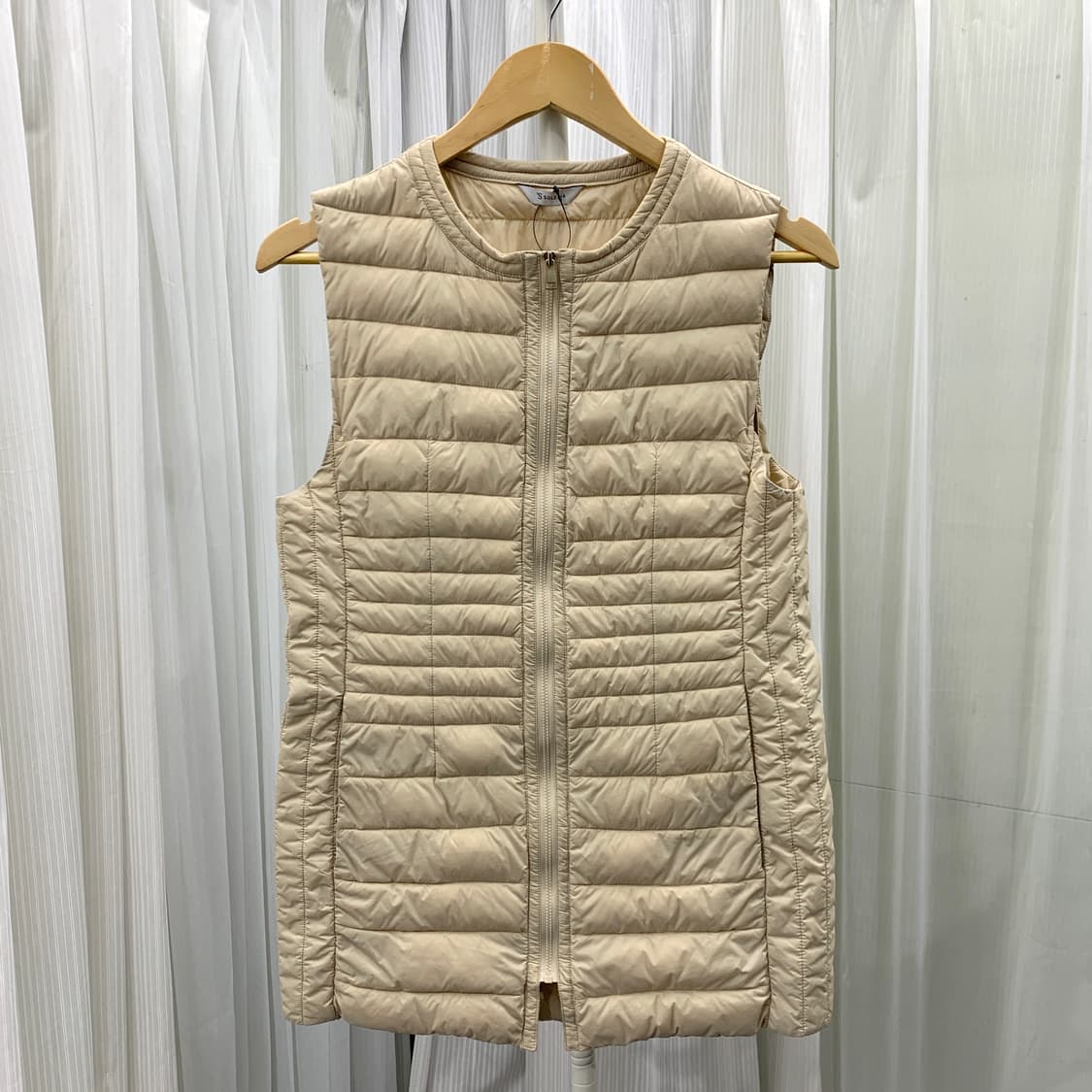 쏠레지아 'S SOLEZIA 슬림 경량 패딩 조끼 1698 상품이미지1