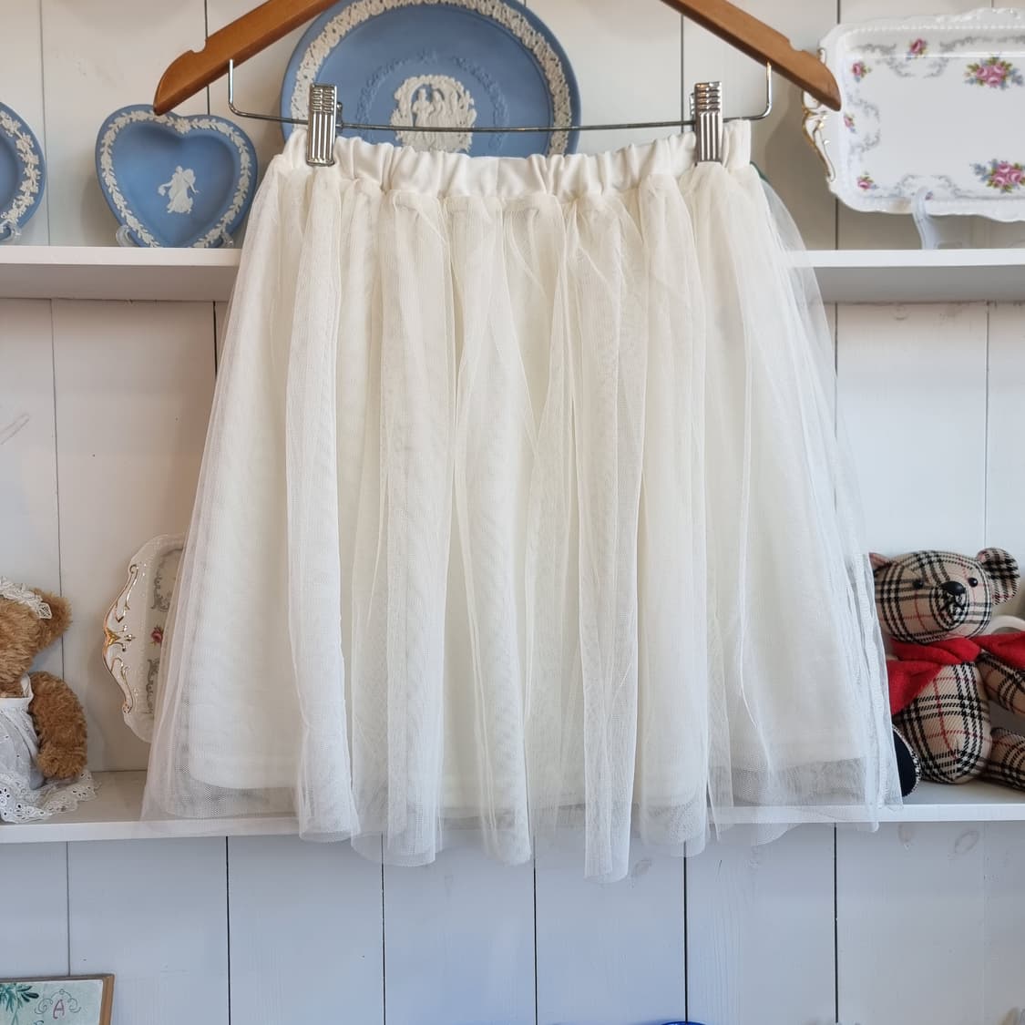 earth music&ecology 아이보리 튤 스커트 상품이미지1