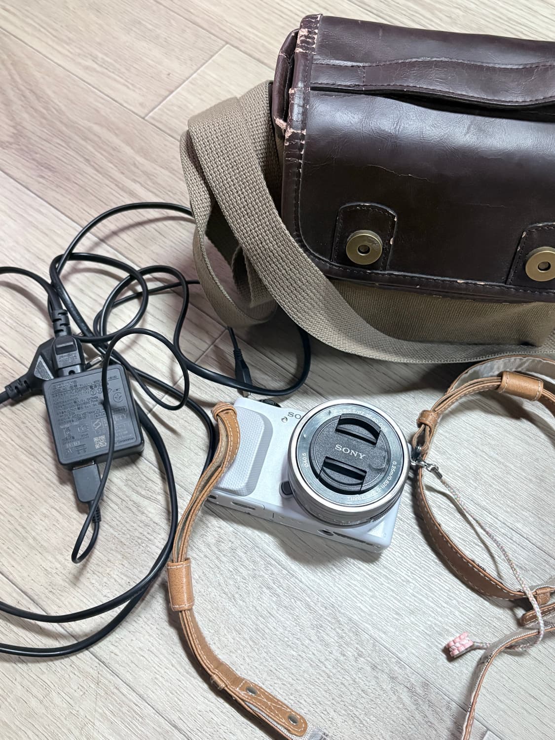 소니 NEX-3N 화이트 미러리스 카메라 상품이미지2