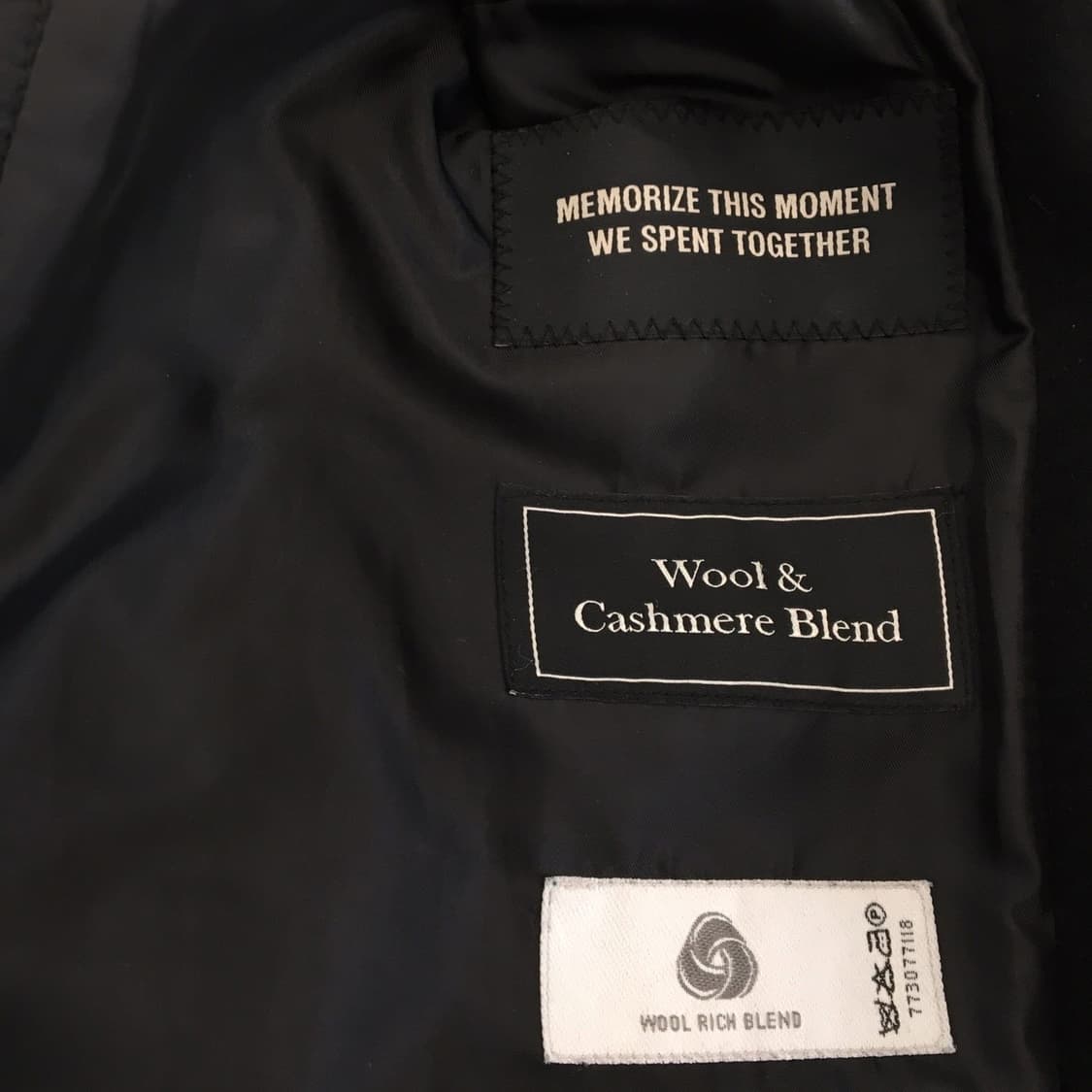 인사일런스 울리치 블랙 코트 S  상품이미지7