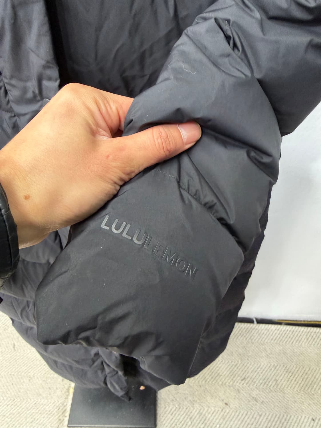 정품) 룰루레몬 여성 블랙 구스 롱패딩 4 상품이미지4