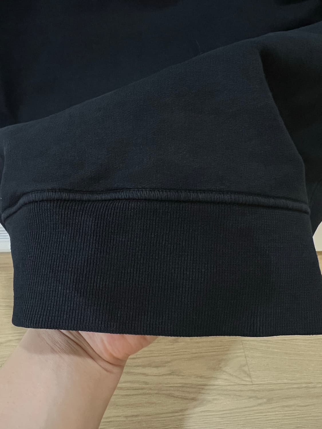 23fw 스톤아일랜드 블랙 후드티 2xl 상품이미지3