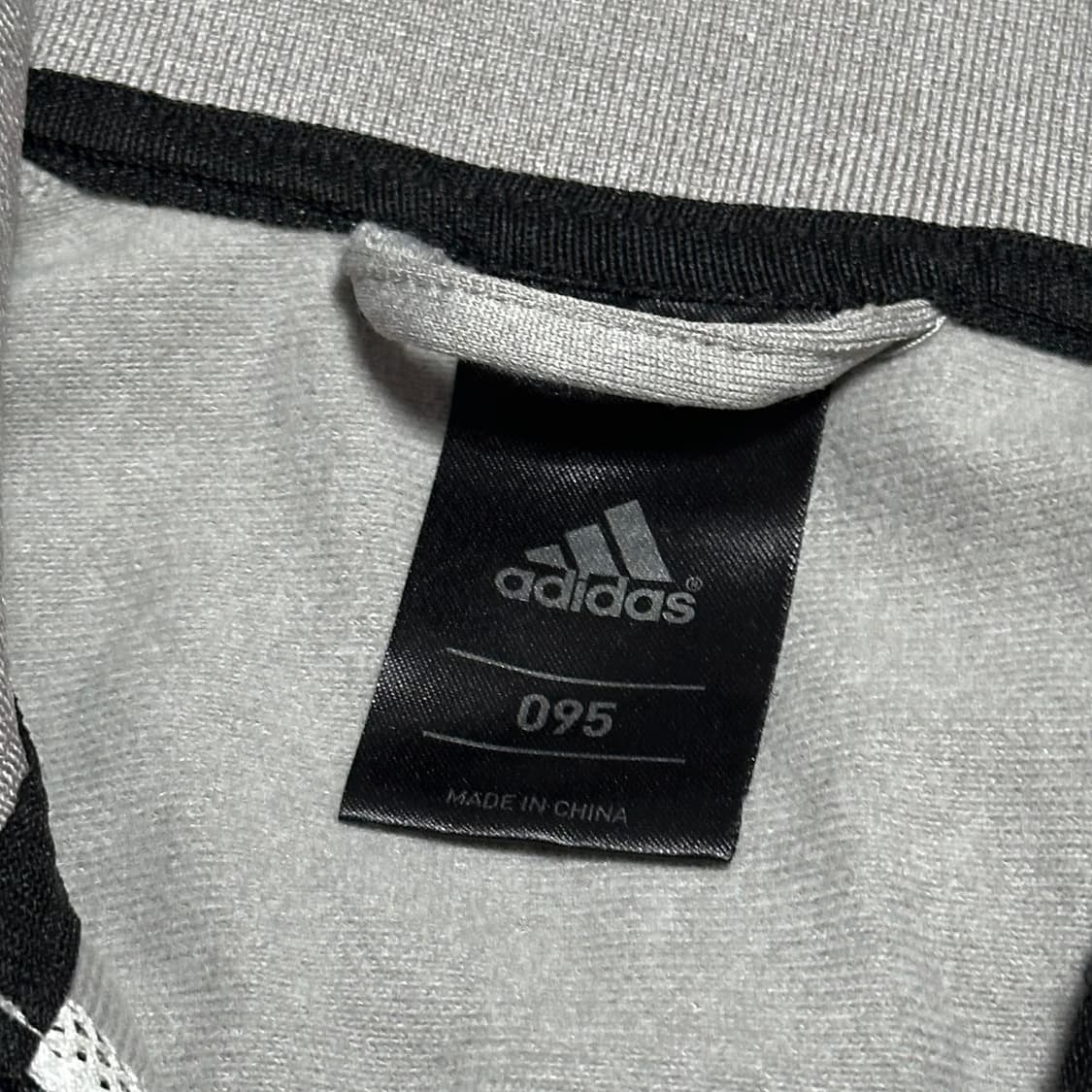 95 아디다스 레알 마드리드 그레이 트랙탑 0224 상품이미지4